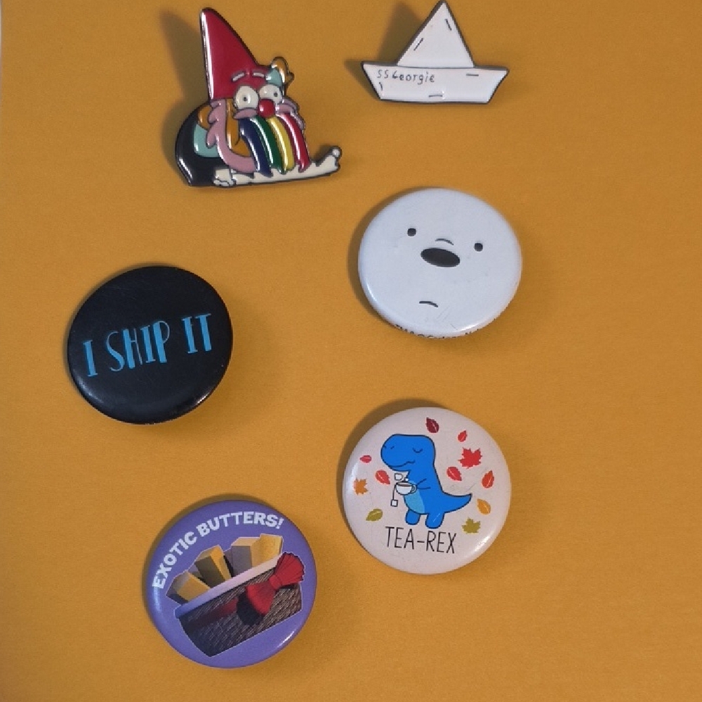 Colorful Pin Button Set